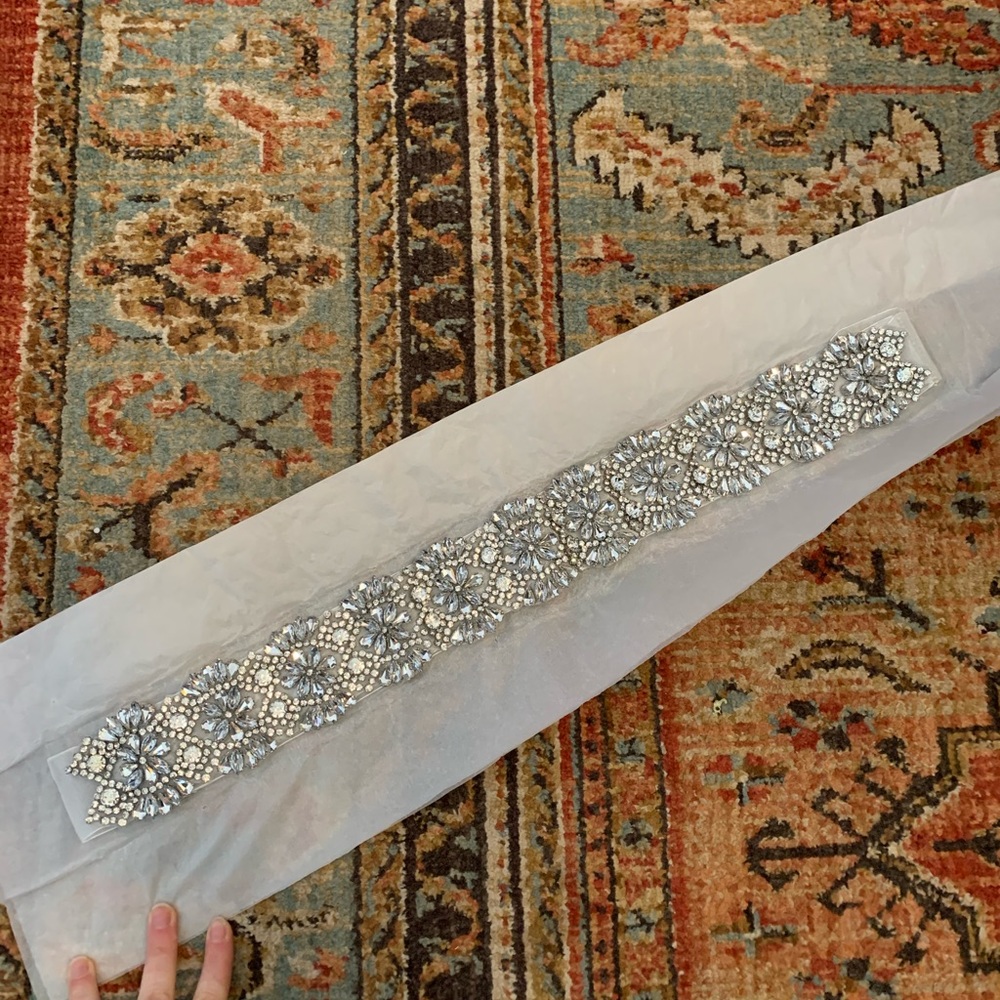 NWT. In bag. GORGEOUS Nina ‘Ginger’ bridal belt